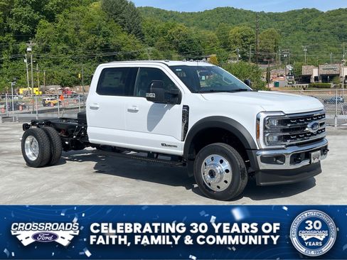 New 2026 Ford F450 Lariat AWD/4WD image 1