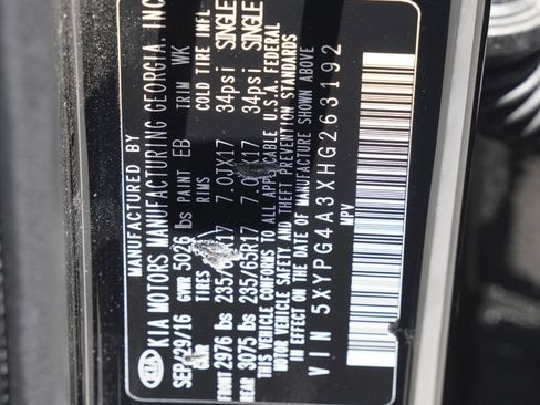 Used 2017 Kia Sorento FWD image 32