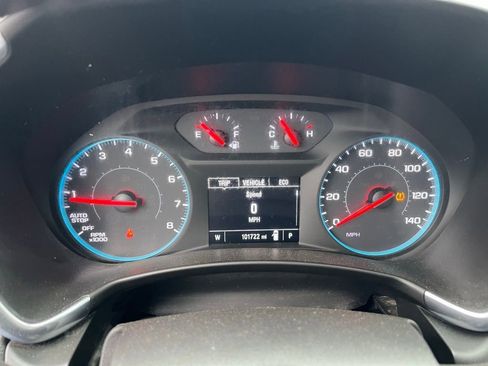 Used 2018 Chevrolet Equinox LT image 38