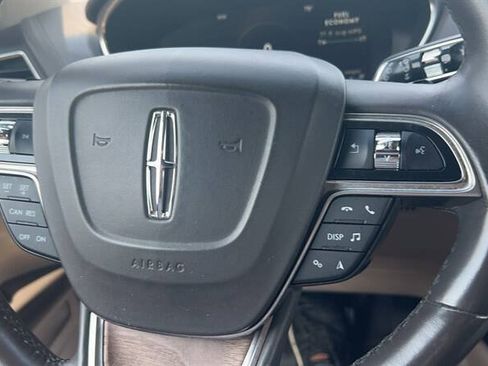 Used 2019 Lincoln Nautilus Select AWD/4WD image 20