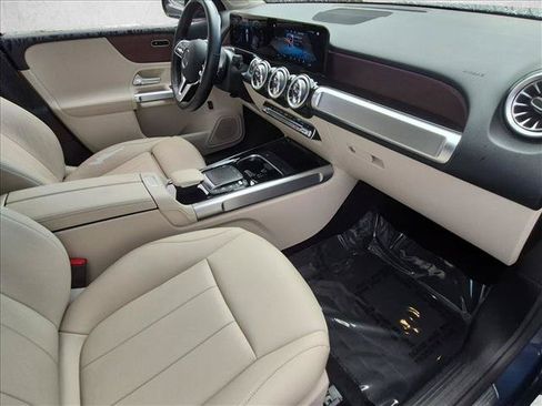 Certified 2022 Mercedes-Benz GLB 250 4MATIC image 23