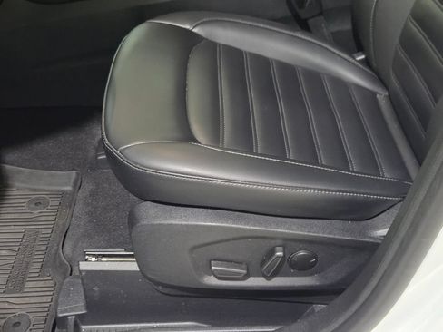 Used 2024 Ford Edge SEL w/ Convenience Package AWD/4WD image 13