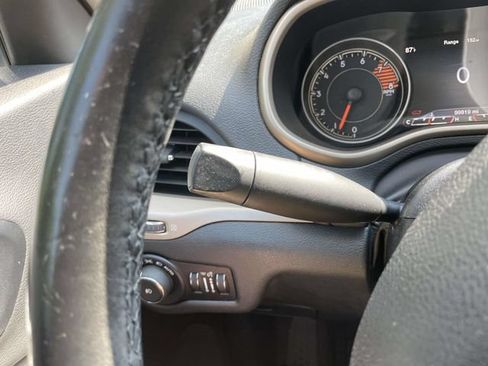 Used 2016 Jeep Cherokee Limited AWD/4WD image 28
