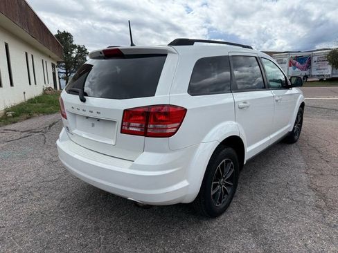 Used 2018 Dodge Journey SE w/ Blacktop Package image 7
