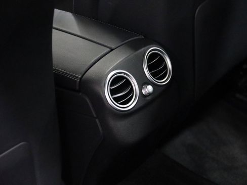 Used 2017 Mercedes-Benz C 300 4MATIC Sedan image 40