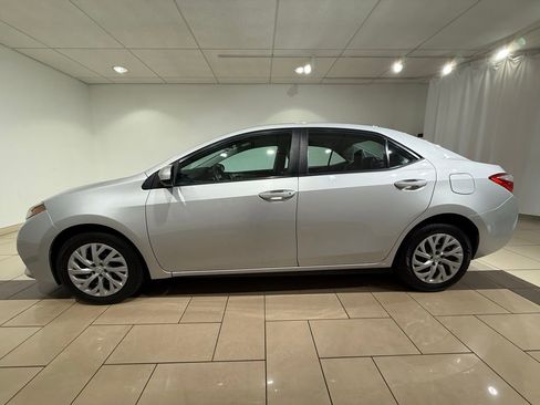 Used 2015 Toyota Corolla LE FWD image 2