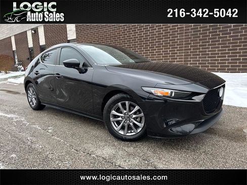 Used 2022 MAZDA MAZDA3 s image 1