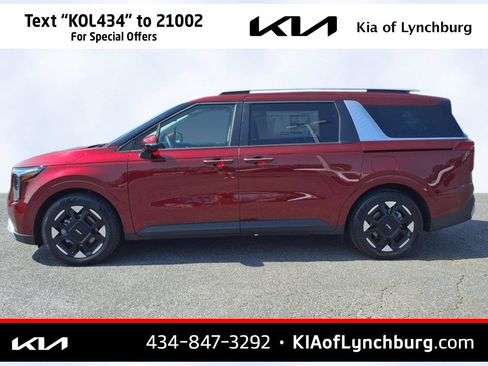 Used 2025 Kia Carnival EX FWD image 7