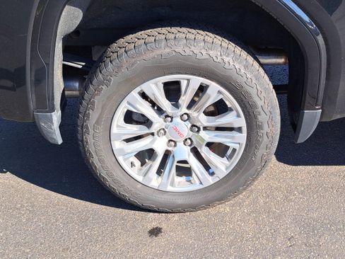 Used 2022 GMC Sierra 1500 Denali image 5