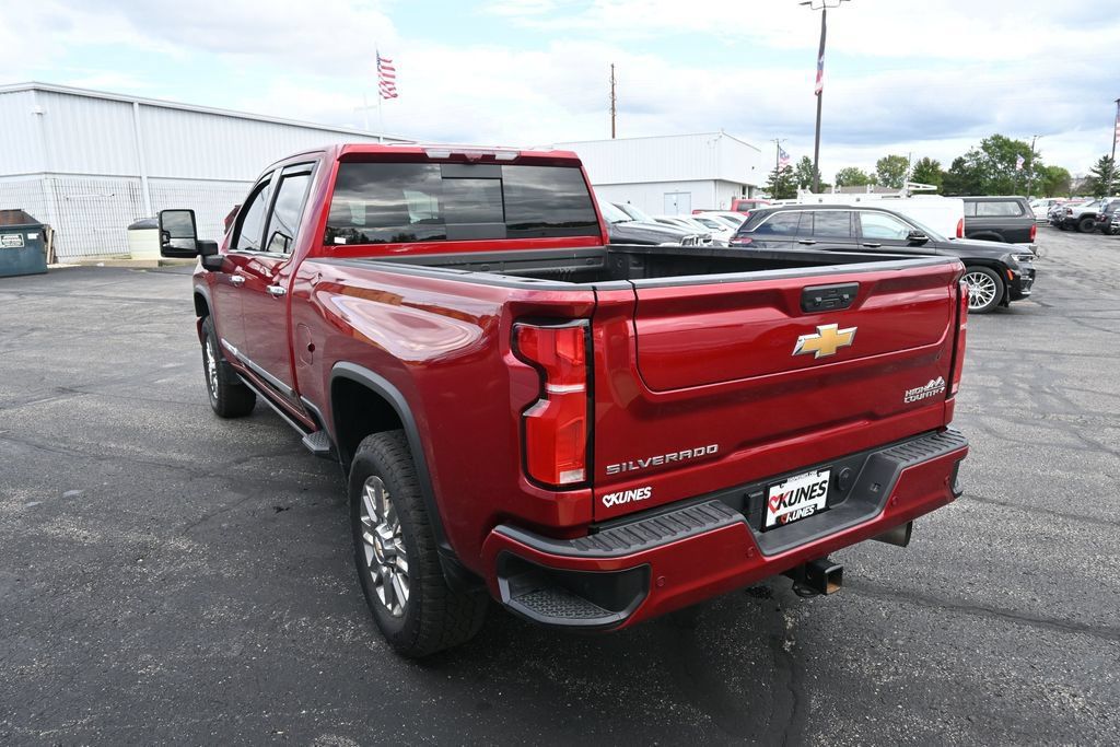 Used 2026 Chevrolet Silverado 3500 High Country w/ High Country Premium Package AWD/4WD image 12
