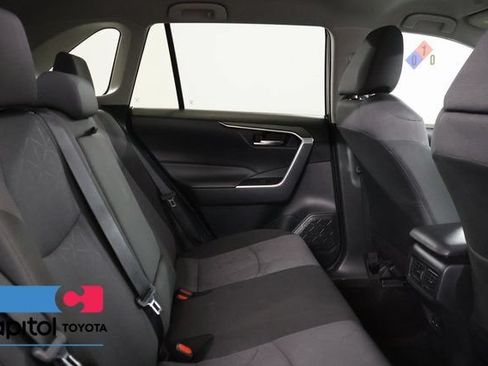 Used 2025 Toyota RAV4 XLE AWD/4WD image 27