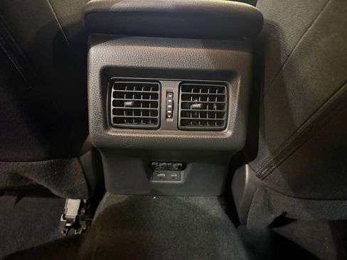 Used 2025 Toyota Camry LE image 23