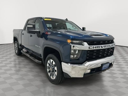 Used 2022 Chevrolet Silverado 3500 LT w/ All Star Edition image 7