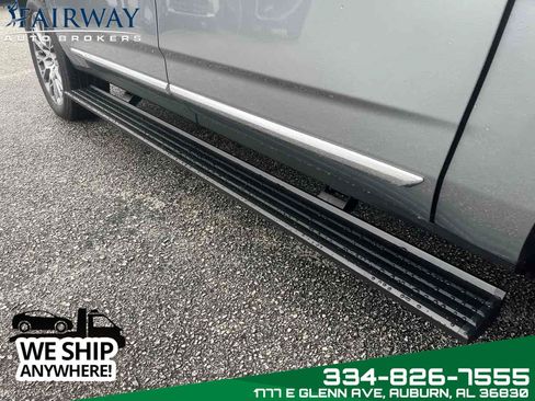 Used 2025 GMC Yukon XL Denali w/ Denali Reserve Package AWD/4WD image 33