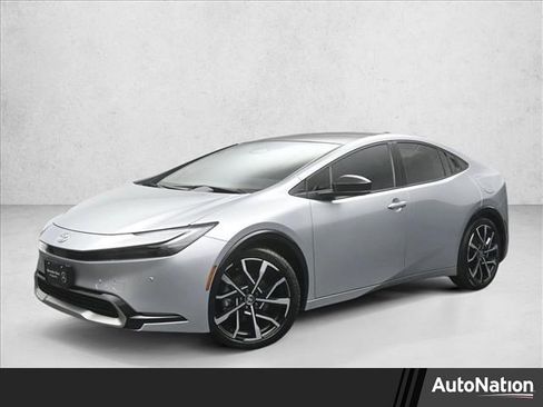 Used 2026 Toyota Prius XSE Premium image 1