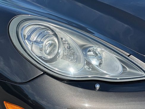 Used 2011 Porsche Panamera 4S image 12