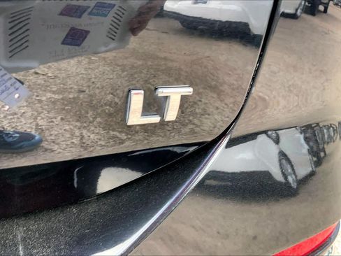 Used 2021 Chevrolet Equinox LT FWD image 10