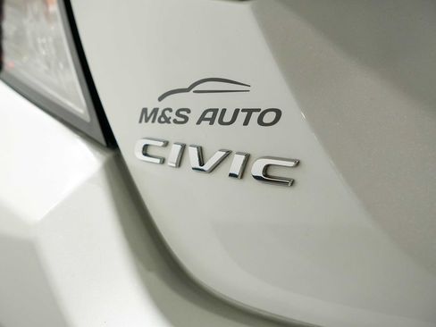 Used 2019 Honda Civic EX image 11