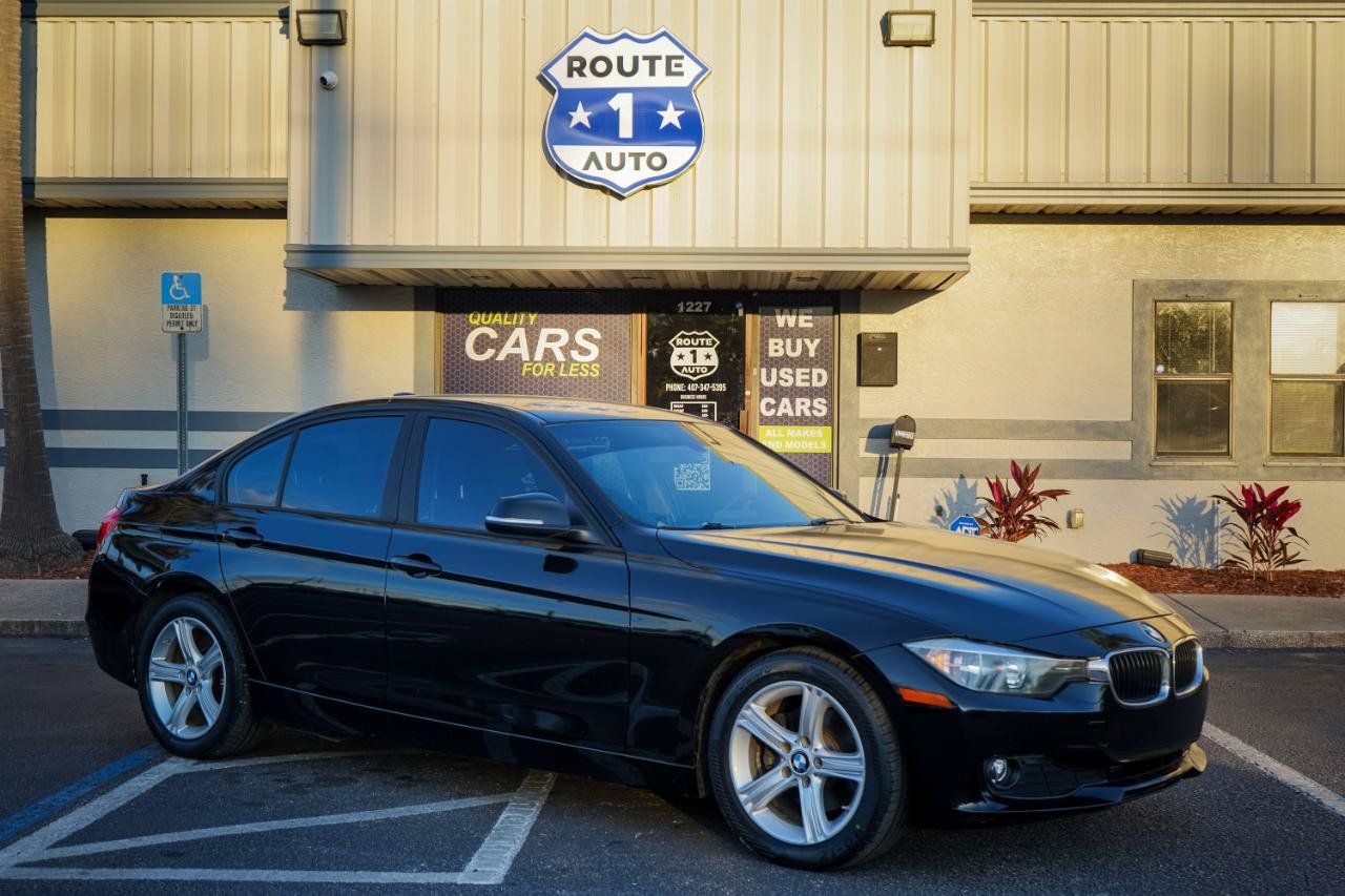 Used 2015 BMW 320i Sedan RWD image 4