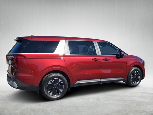New 2026 Kia Carnival LXS image 3