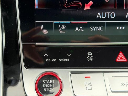 Used 2023 Audi SQ8 Prestige image 23