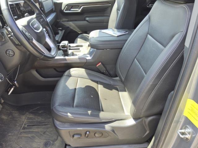 Used 2023 GMC Sierra 1500 SLT w/ SLT Premium Package AWD/4WD image 2