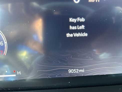 Used 2024 Jeep Grand Cherokee Limited image 48