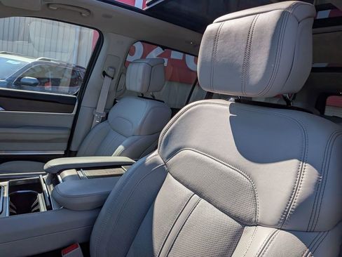 Used 2024 Jeep Grand Wagoneer Series I w/ Flexible Seating Group image 13