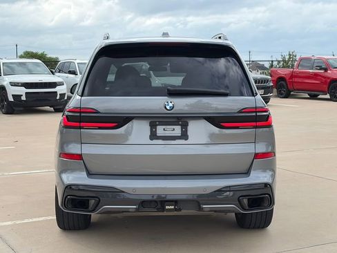 Used 2024 BMW X7 xDrive40i w/ Executive Package image 8