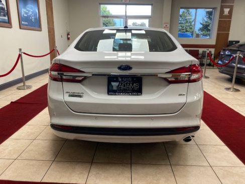 Used 2017 Ford Fusion Energi SE FWD image 5