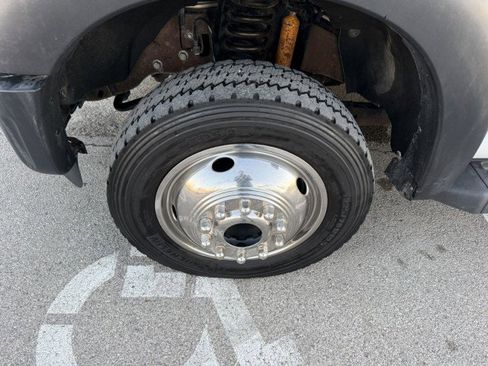 Used 2013 Ford F550 4x4 SuperCab Super Duty w/ Payload Upgrade Pkg image 20