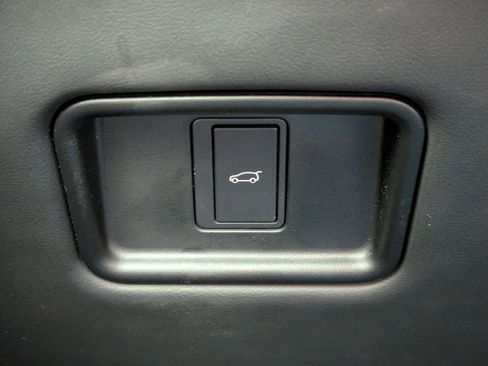 Used 2024 Land Rover Range Rover Sport Dynamic SE image 28