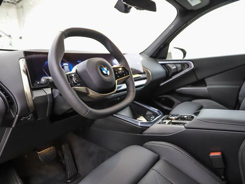 Certified 2025 BMW X3 xDrive30i w/ Convenience Package image 10