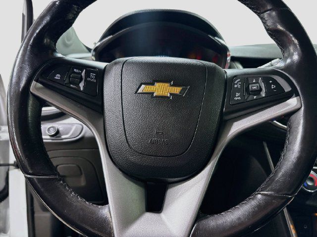 Used 2019 Chevrolet Trax LT w/ LT Convenience Package AWD/4WD image 12