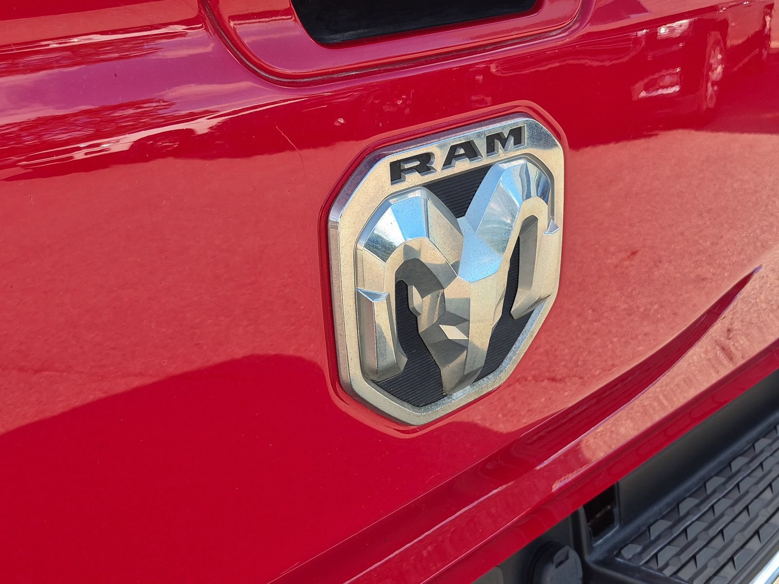 Used 2021 RAM 1500 Laramie AWD/4WD image 13