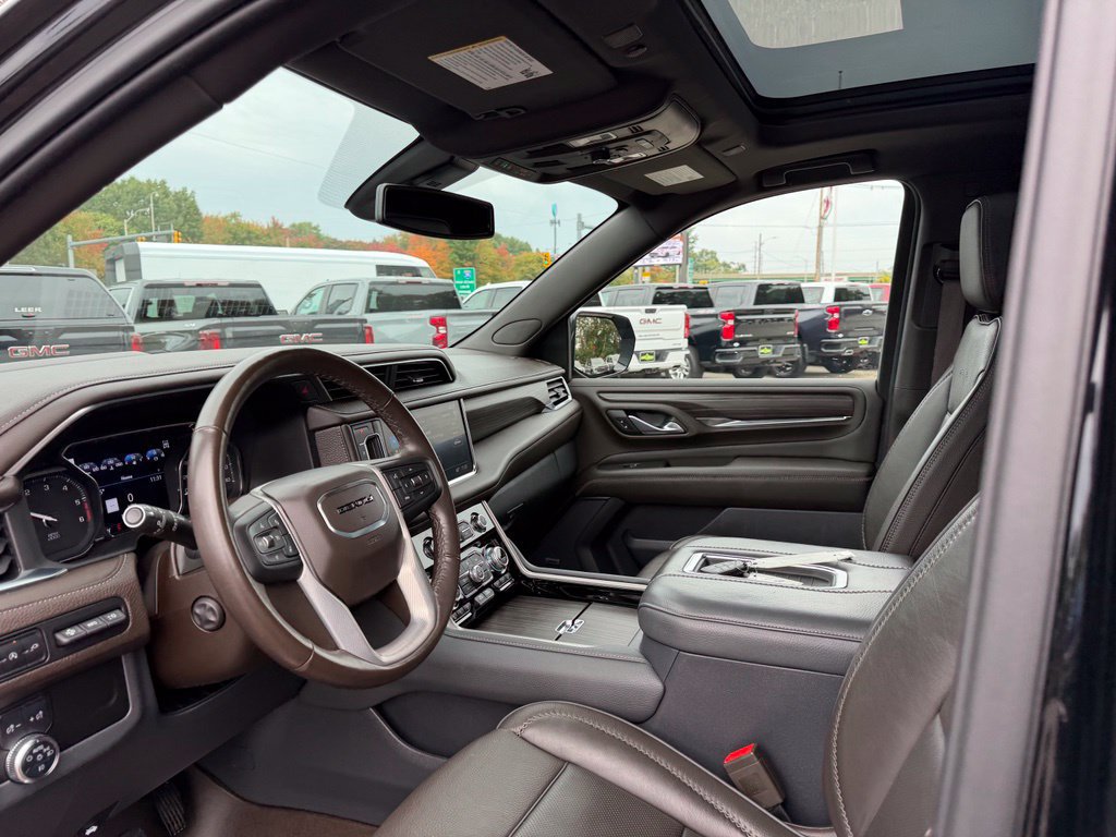 Used 2021 GMC Yukon Denali AWD/4WD image 18