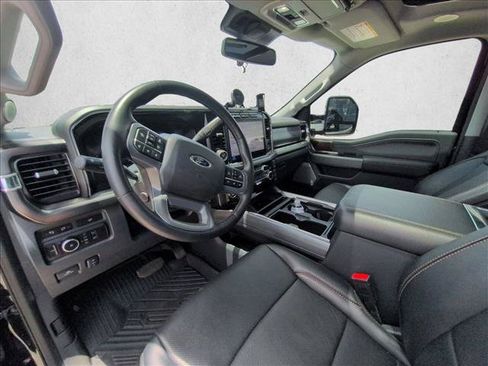 Used 2024 Ford F250 Lariat w/ Lariat Ultimate Package AWD/4WD image 10