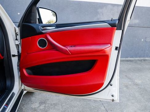 Used 2012 BMW X5 M image 79