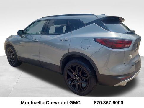 Used 2023 Chevrolet Blazer LT w/ Convenience Package FWD image 6
