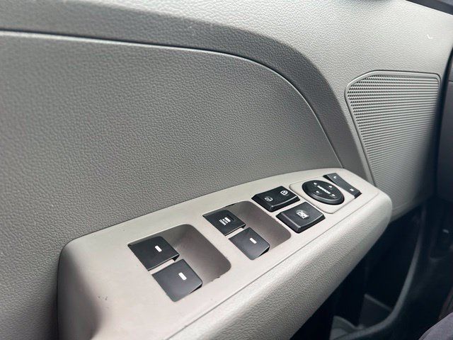 Used 2017 Hyundai Elantra SE FWD image 22