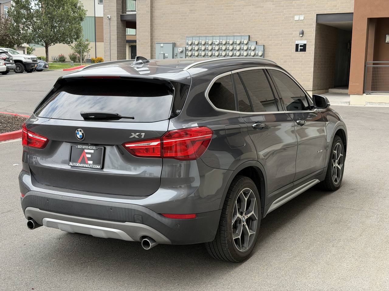 Used 2017 BMW X1 xDrive28i w/ Premium Package AWD/4WD image 5