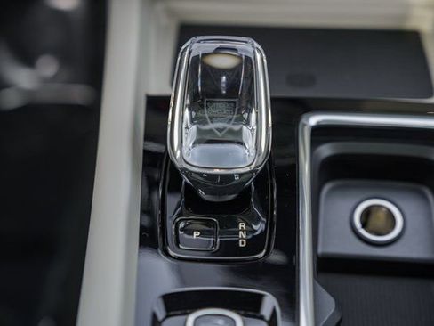 New 2026 Volvo XC60 B5 Ultra w/ Protection Package Premier image 25