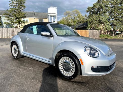 Used 2015 Volkswagen Beetle 1.8T image 10