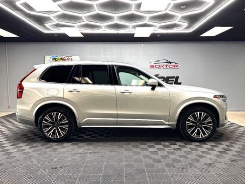 Used 2020 Volvo XC90 T5 Momentum w/ Protection Package Premier image 15