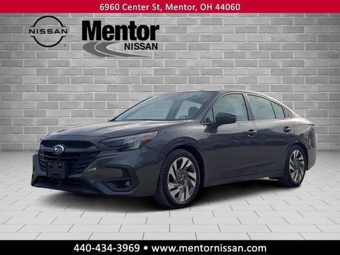 Used 2024 Subaru Legacy Limited image 3