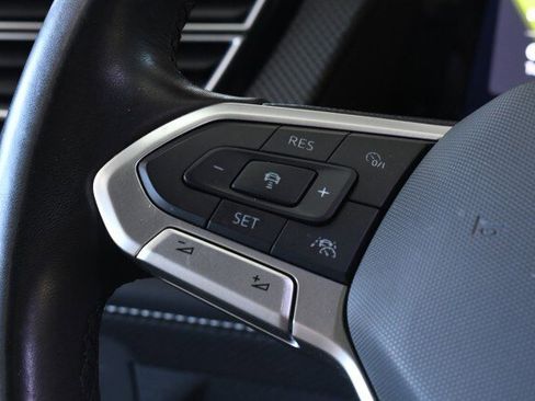 Used 2024 Volkswagen Atlas Cross Sport SEL R-Line AWD/4WD image 35
