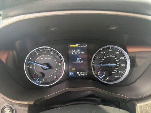 Used 2019 Subaru Ascent Touring image 39