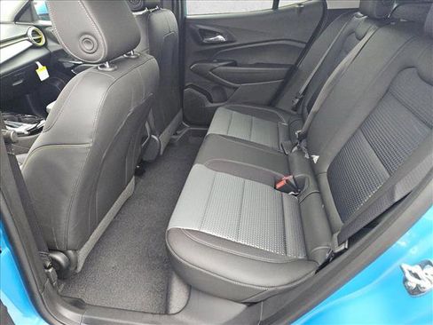 New 2026 Chevrolet Trax LT w/ Driver Confidence Package image 15