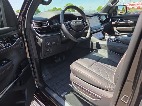 New 2026 Jeep Grand Wagoneer Summit AWD/4WD image 10