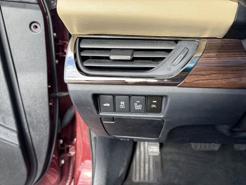 Used 2013 Toyota Avalon XLE Touring FWD image 14